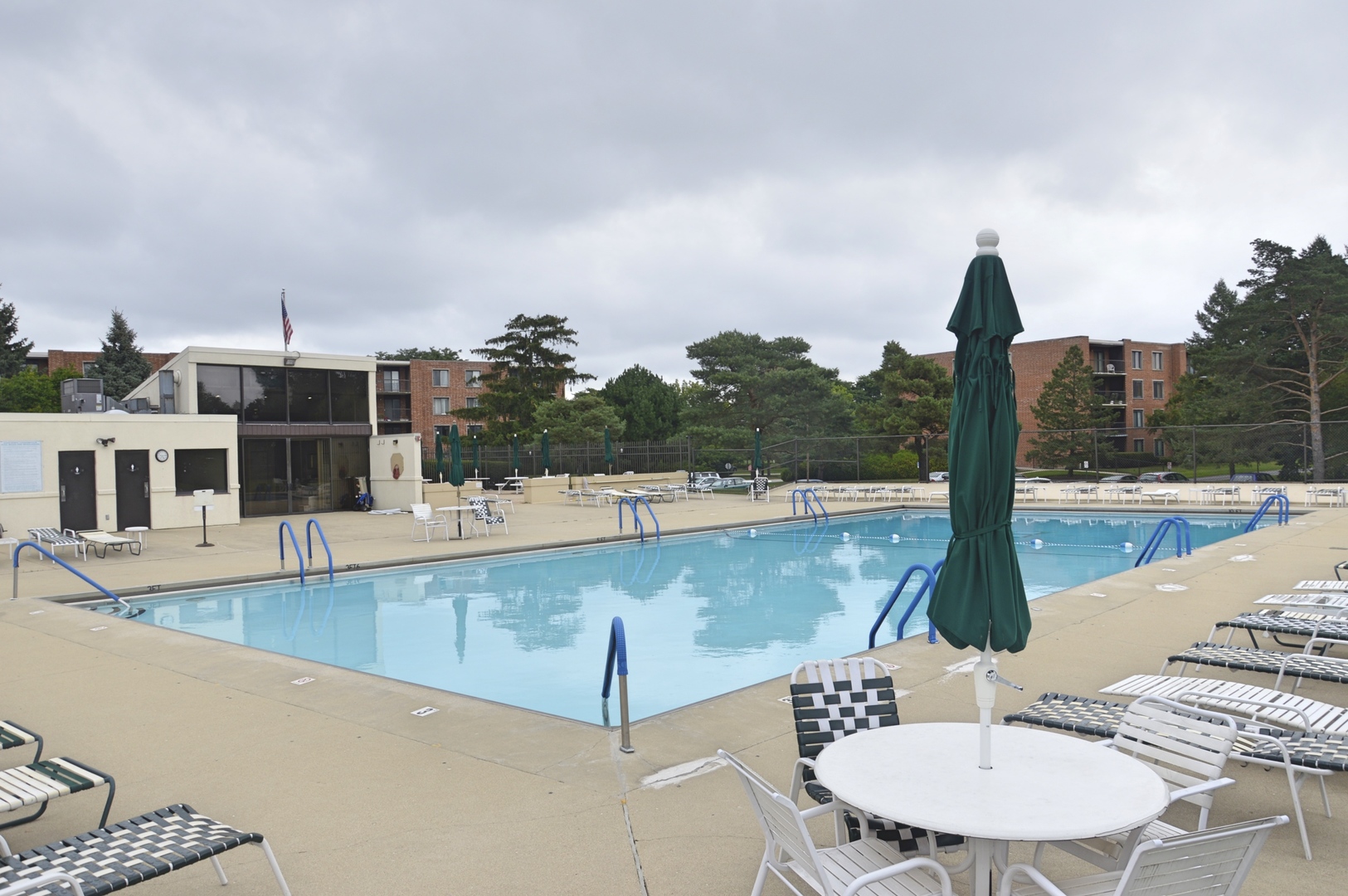 1505 E Central Road Unit: 411B