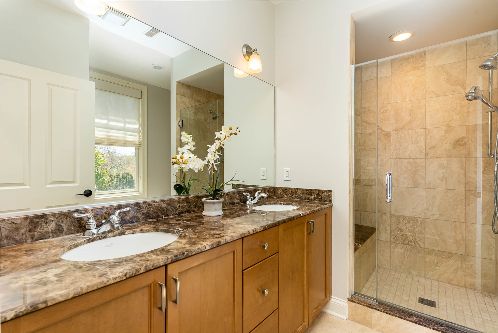 720 Green Bay Road Unit: 2E