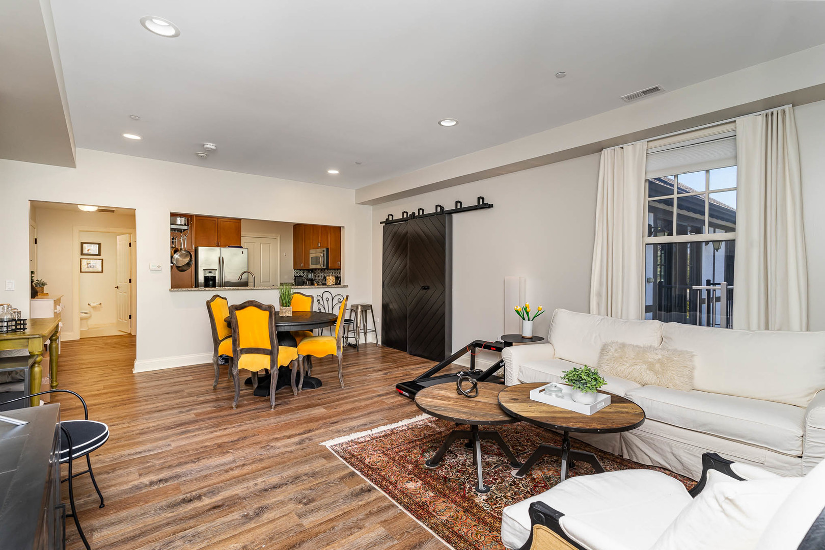 720 Green Bay Road Unit: 2E