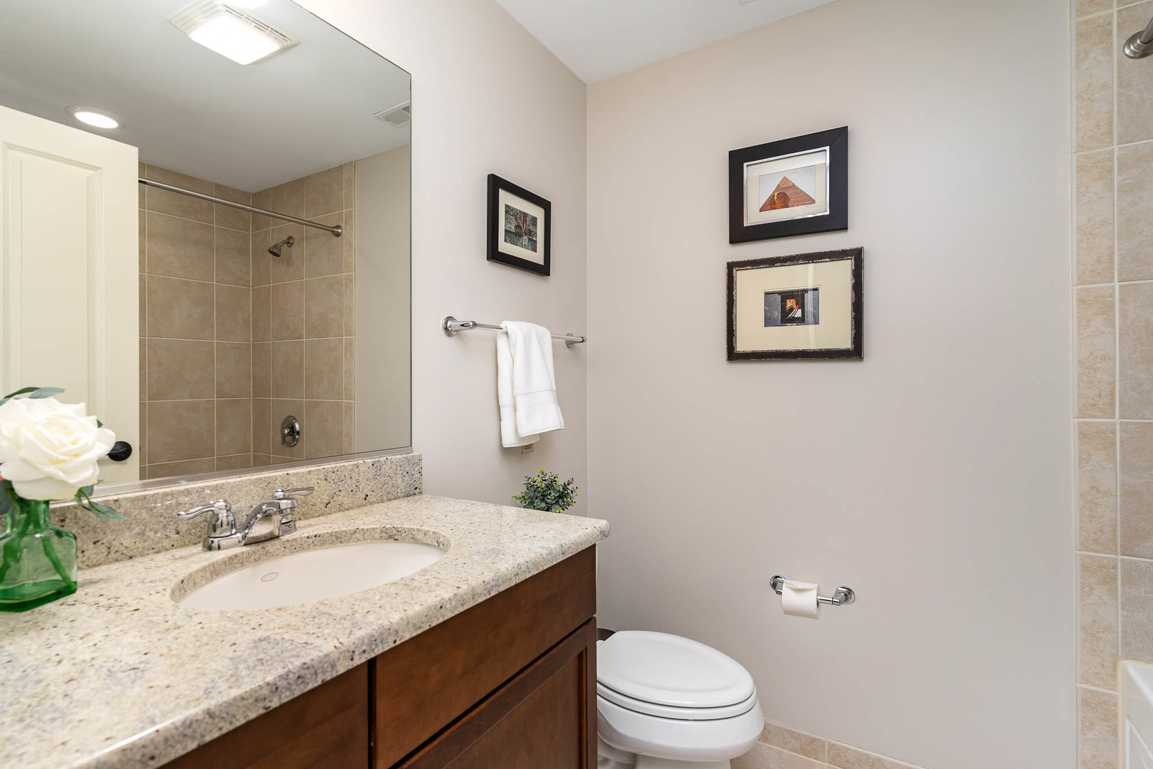 720 Green Bay Road Unit: 2E