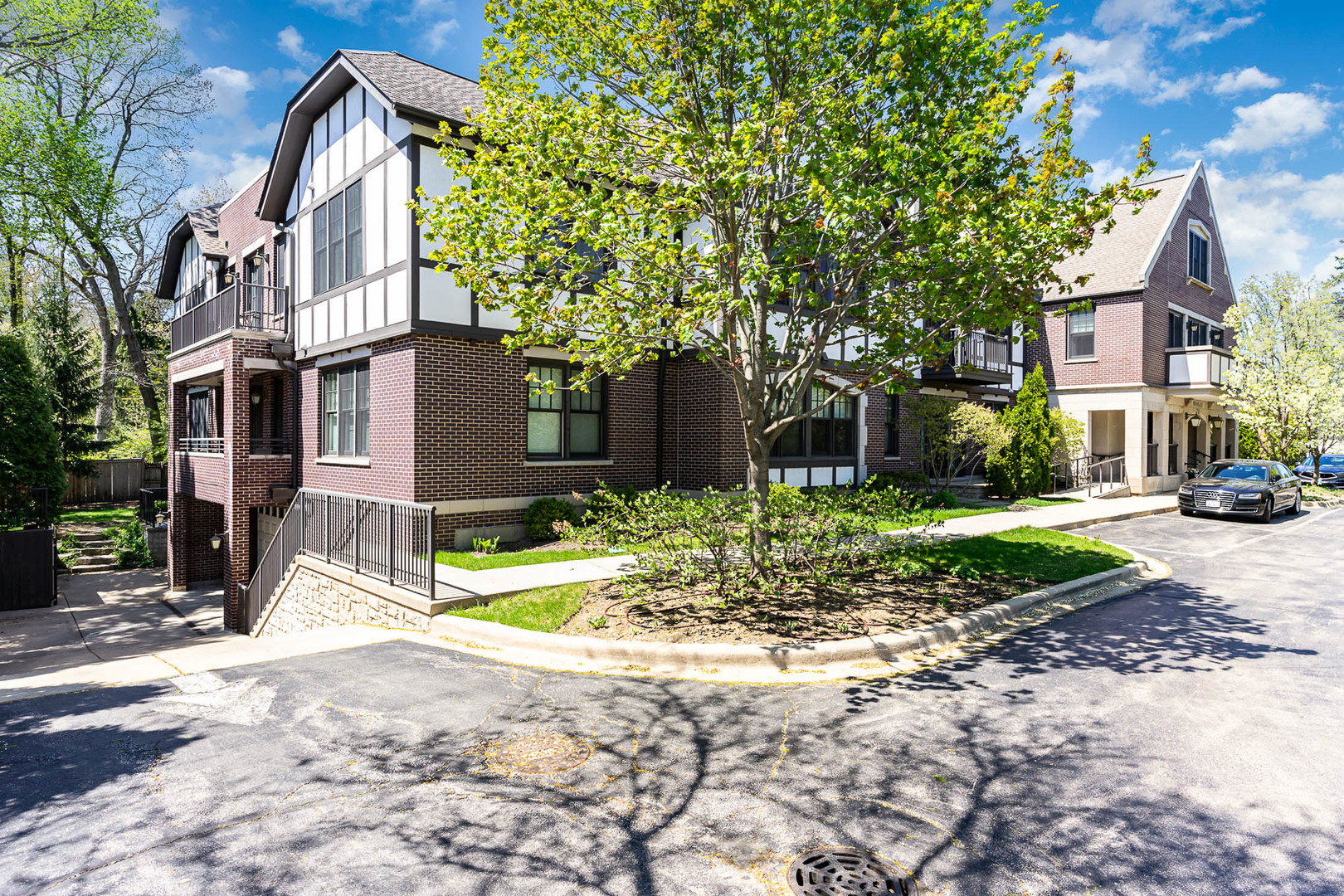 720 Green Bay Road Unit: 2E