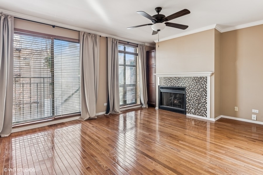 2501 N Wayne Avenue Unit: 13