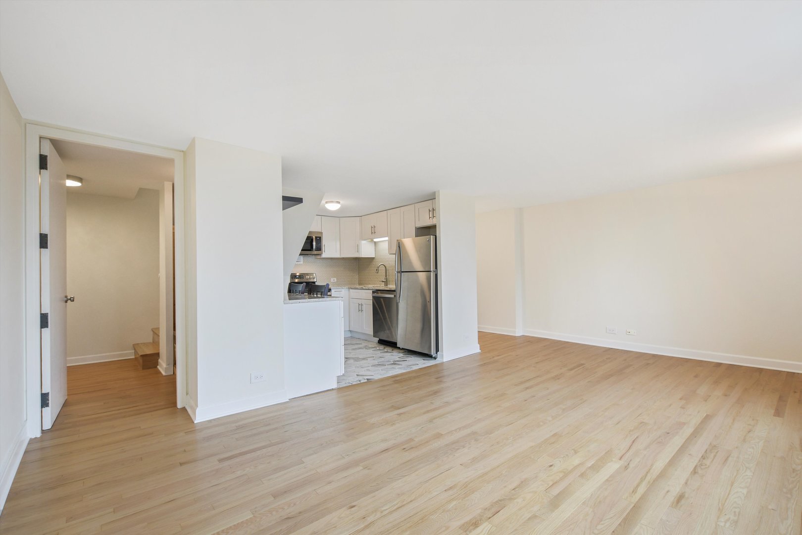 1221 N Dearborn Parkway Unit: 1403N