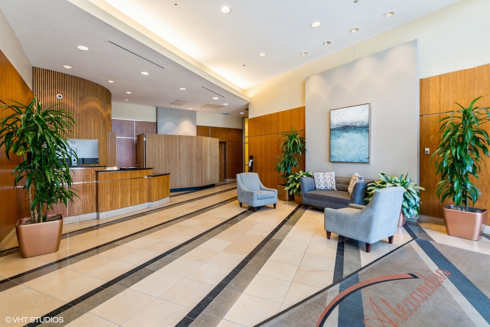 125 S Jefferson Street Unit: 1103