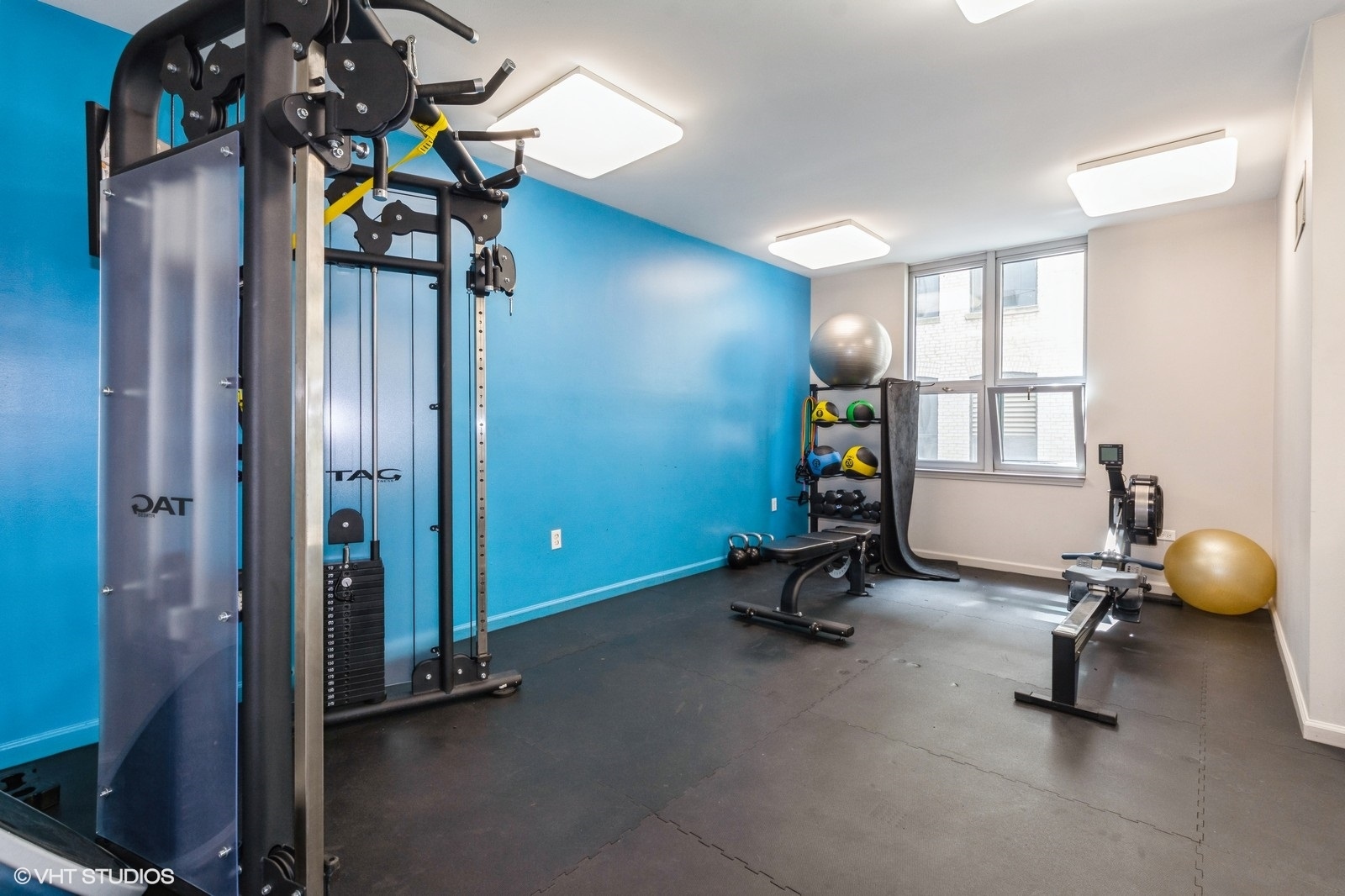 125 S Jefferson Street Unit: 1103