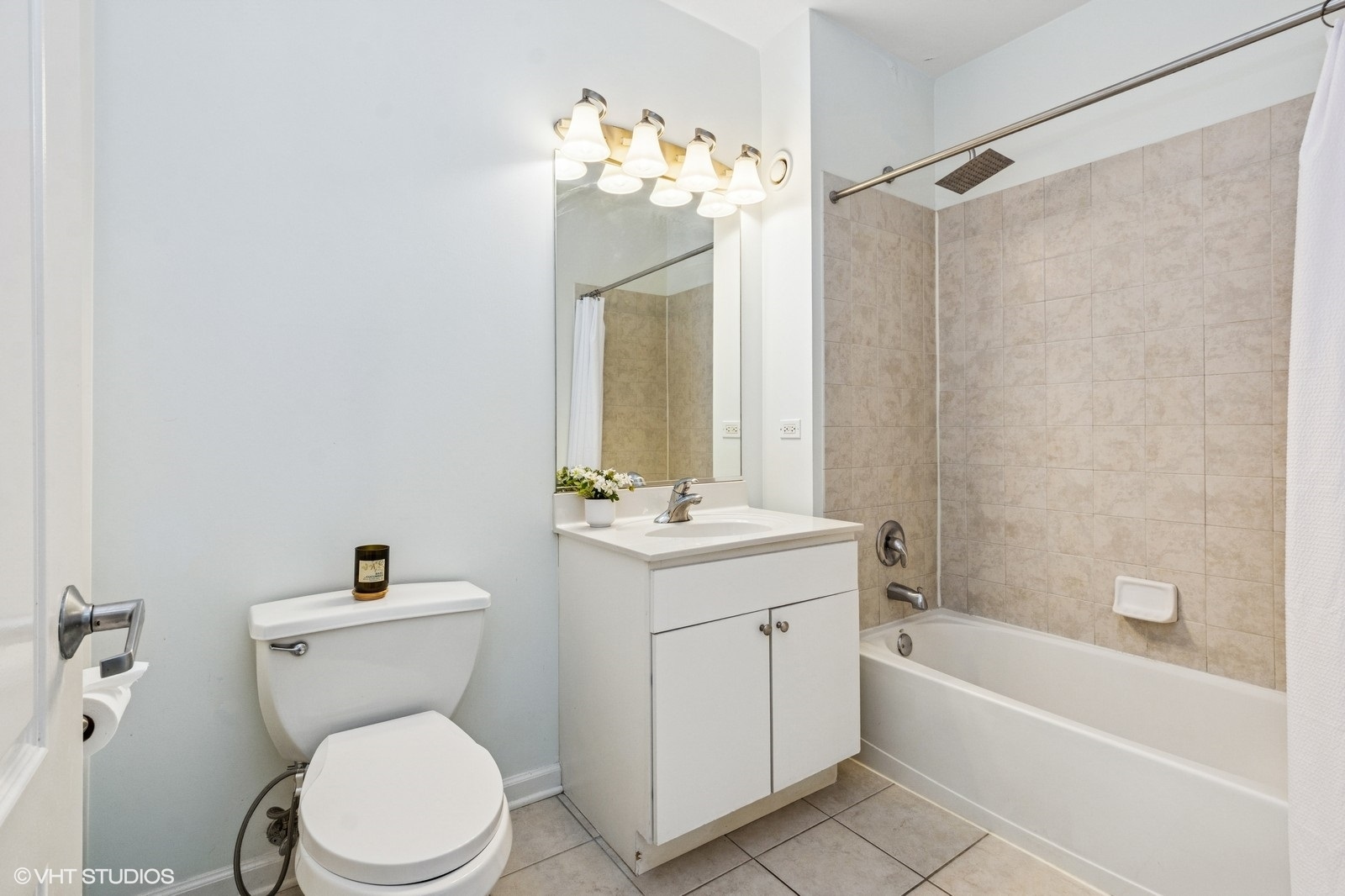 125 S Jefferson Street Unit: 1103