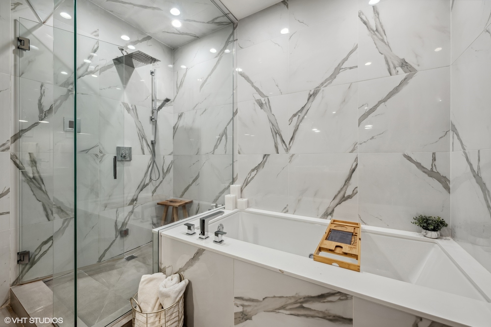 1448 W Chestnut Street Unit: 2