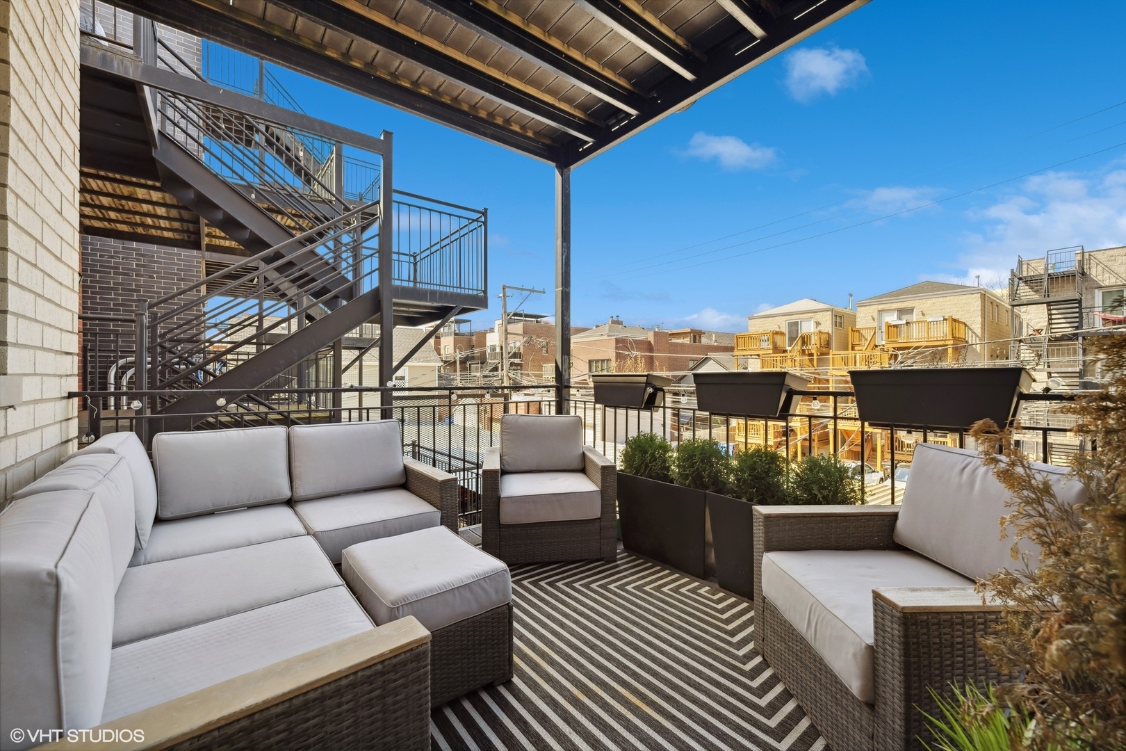 1448 W Chestnut Street Unit: 2