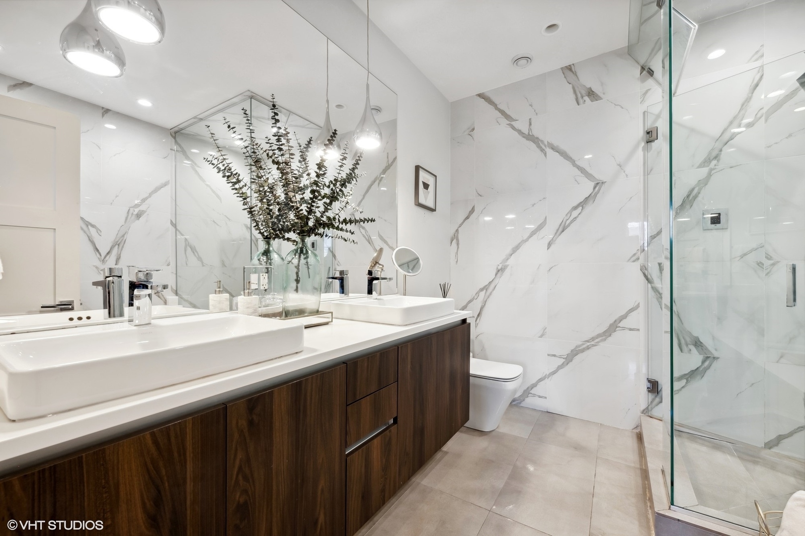 1448 W Chestnut Street Unit: 2
