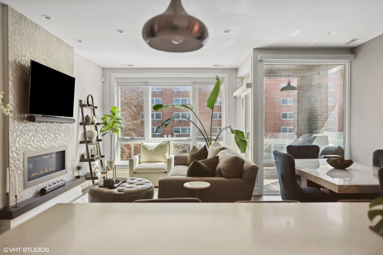 1448 W Chestnut Street Unit: 2
