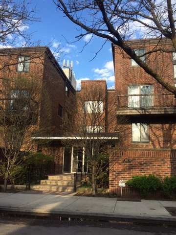 1651 N DAYTON Street Unit: 301