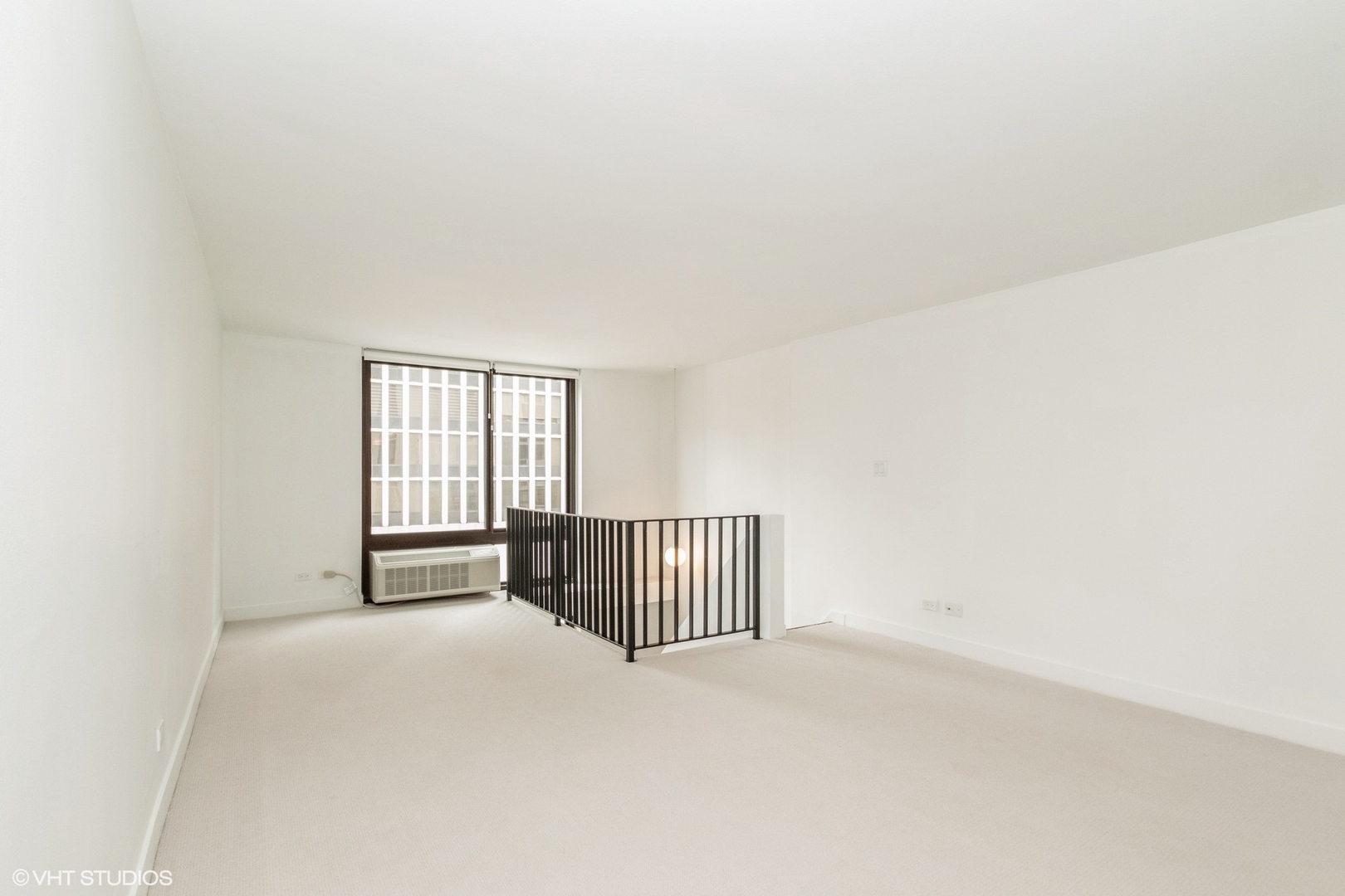 1221 N Dearborn Street Unit: 408N
