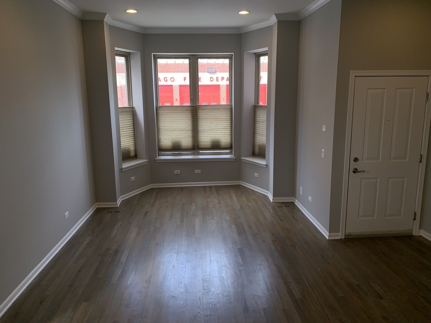 2717 N Halsted Street Unit: 1F