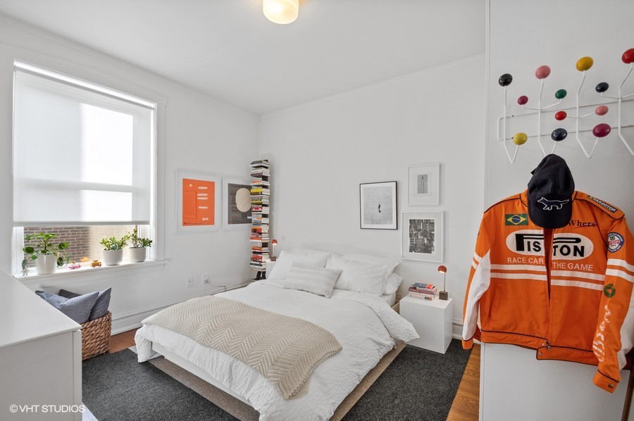 2311 N Commonwealth Avenue Unit: 3E