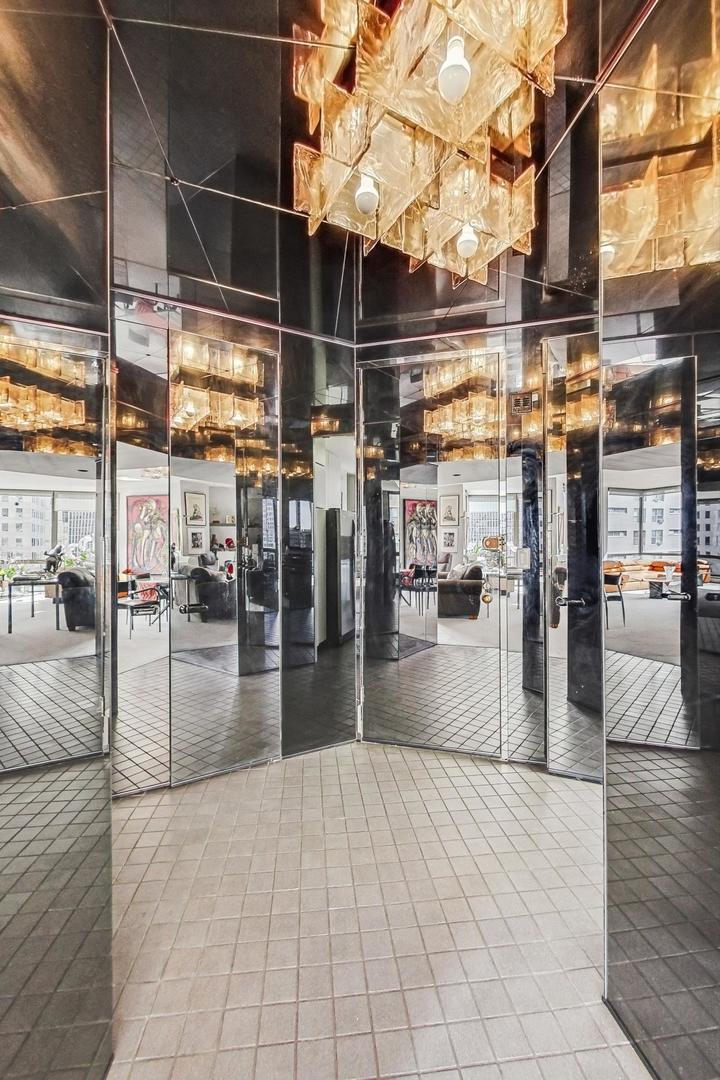 100 E Bellevue Place Unit: 14B