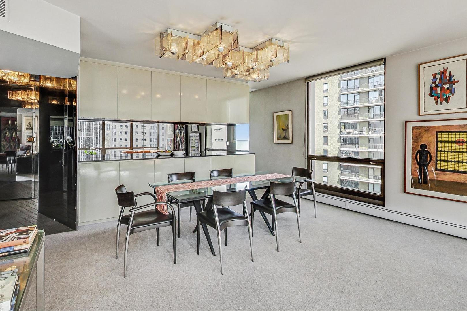 100 E Bellevue Place Unit: 14B