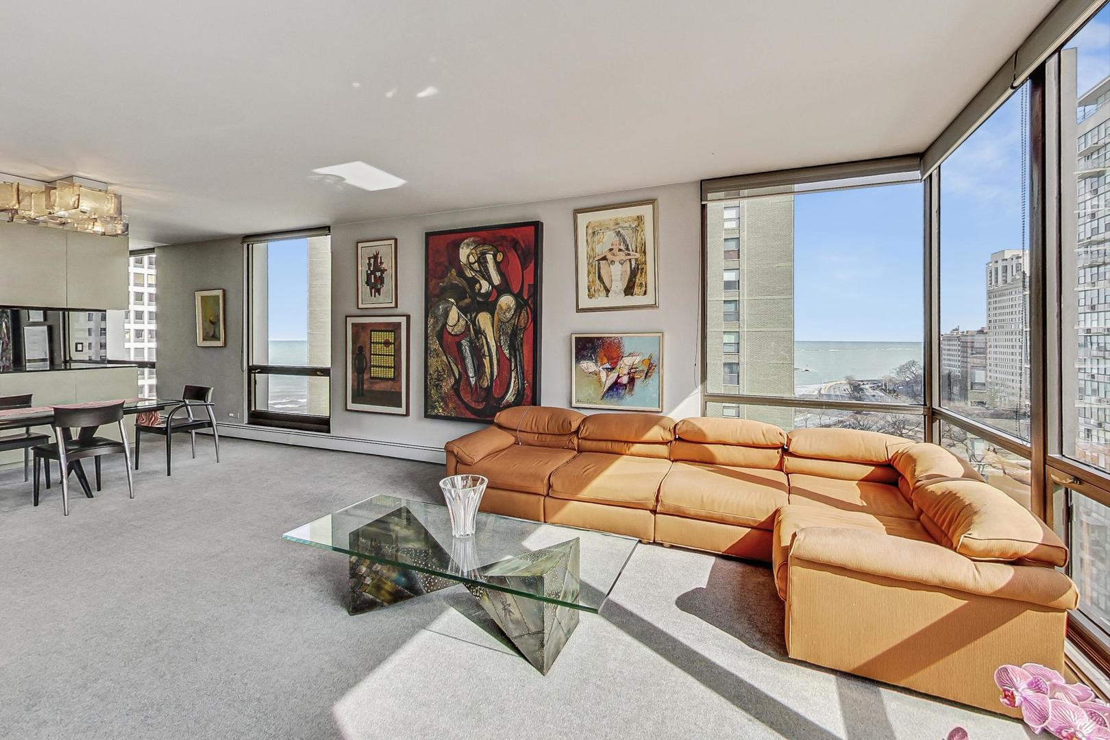 100 E Bellevue Place Unit: 14B