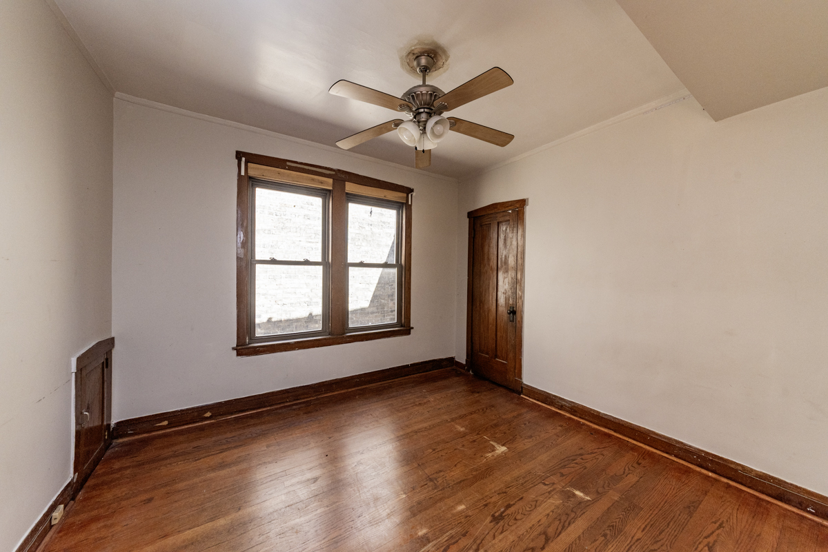 3310 W Armitage Avenue Unit: 2E