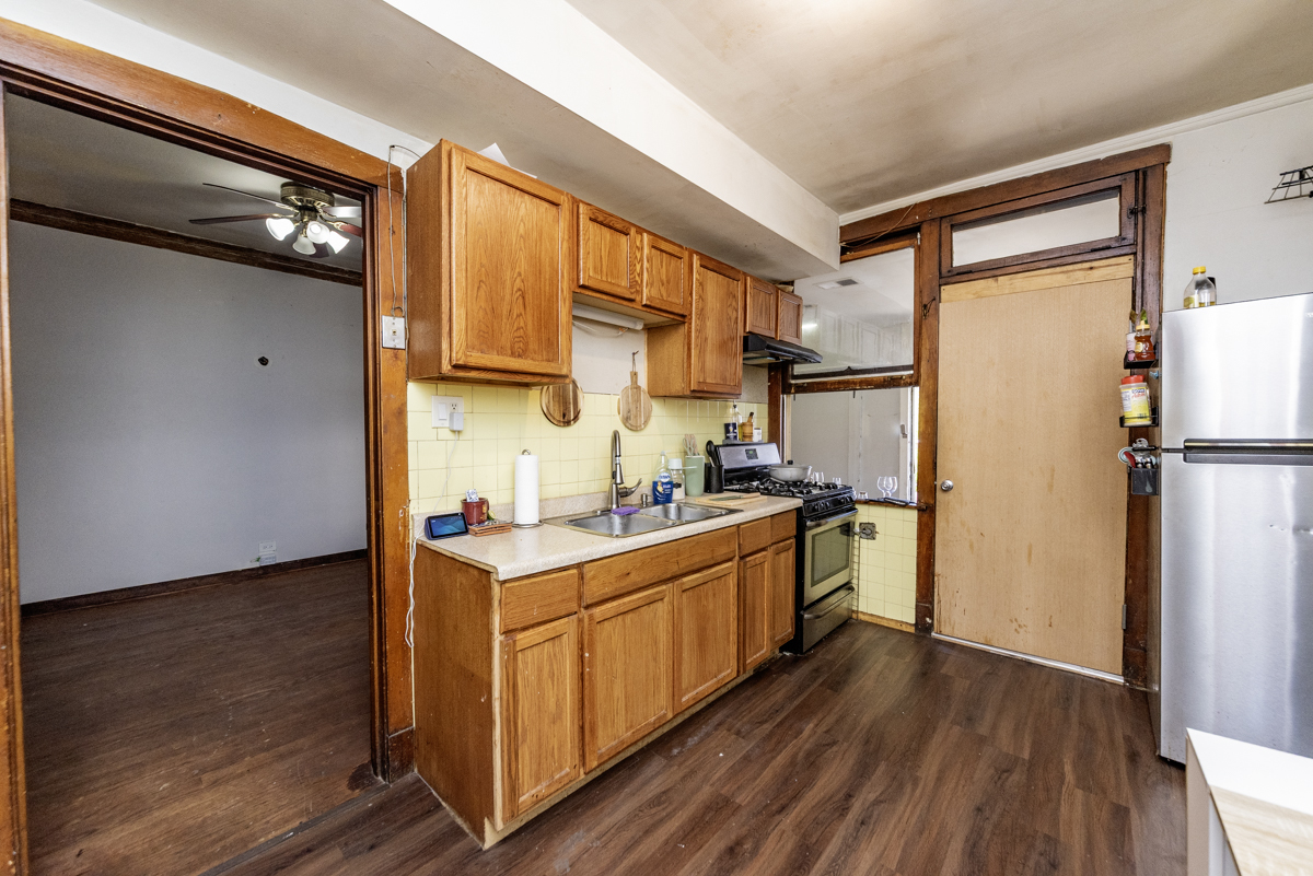 3310 W Armitage Avenue Unit: 2E