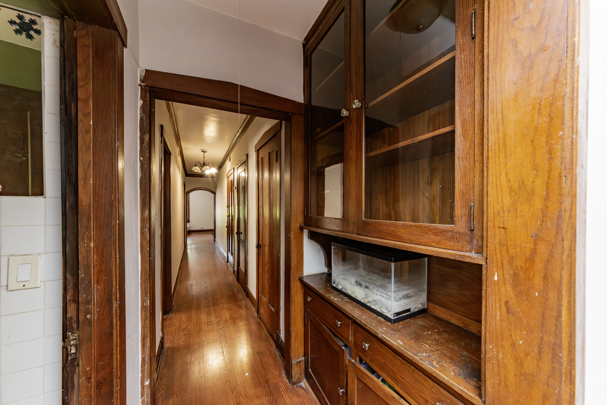 3310 W Armitage Avenue Unit: 2E