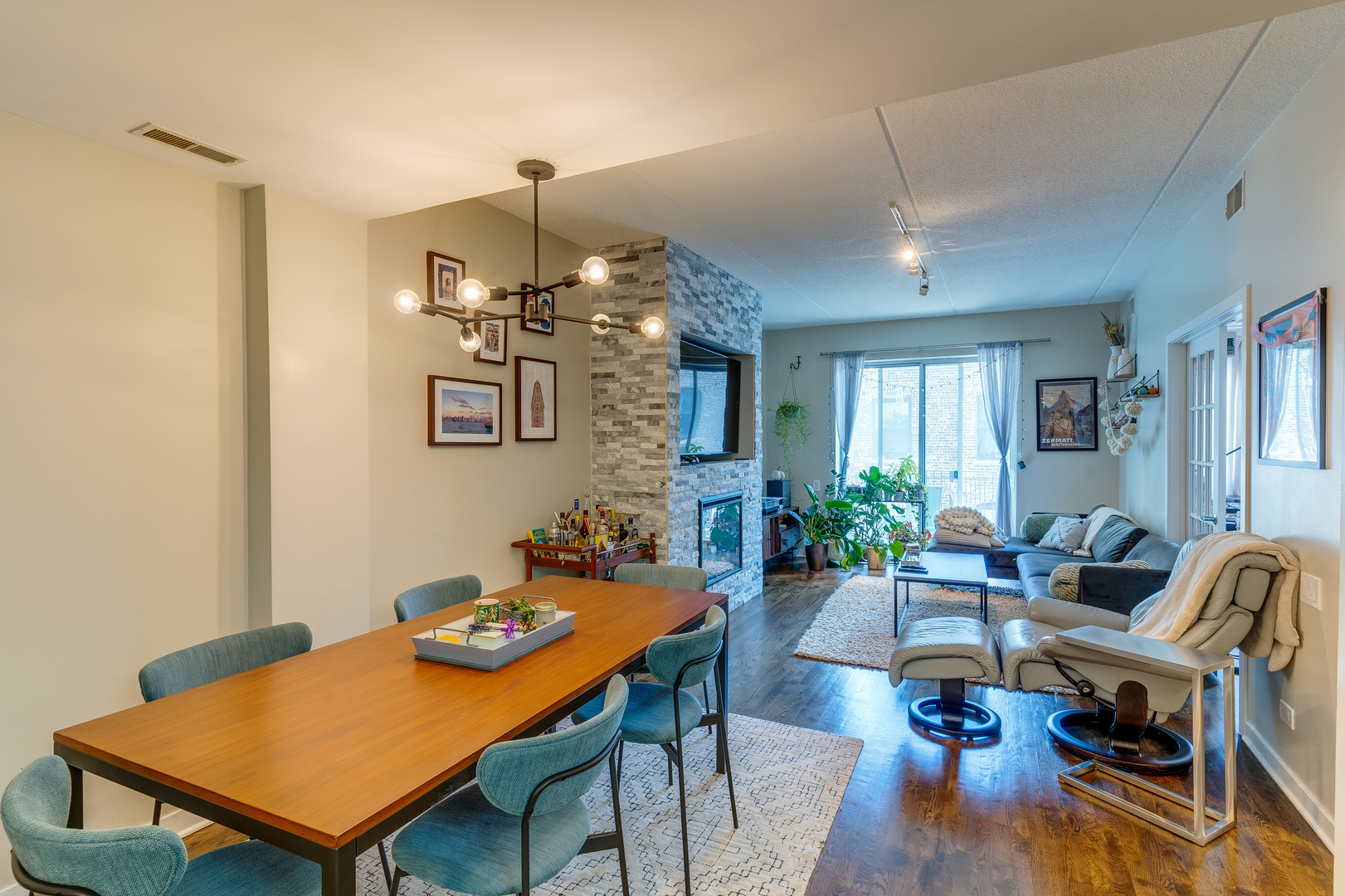 1515 N WELLS Street Unit: 4F