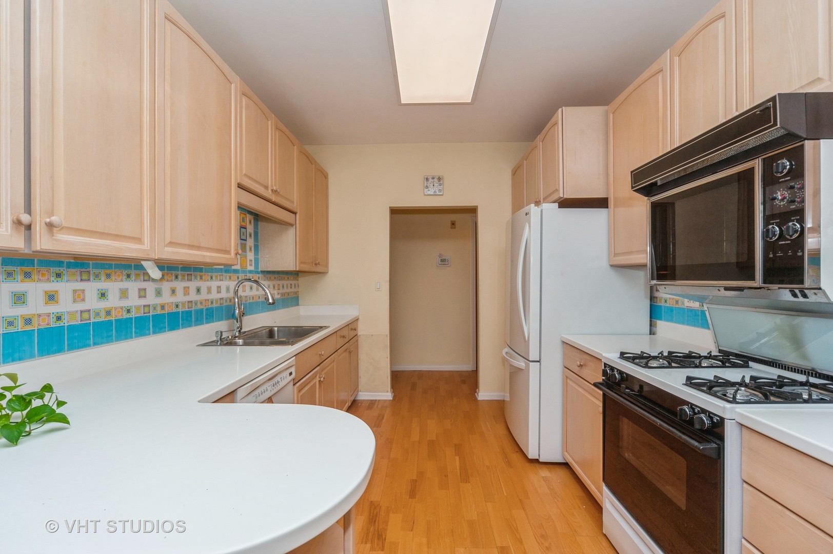 20 Trafalgar Square Unit: 308