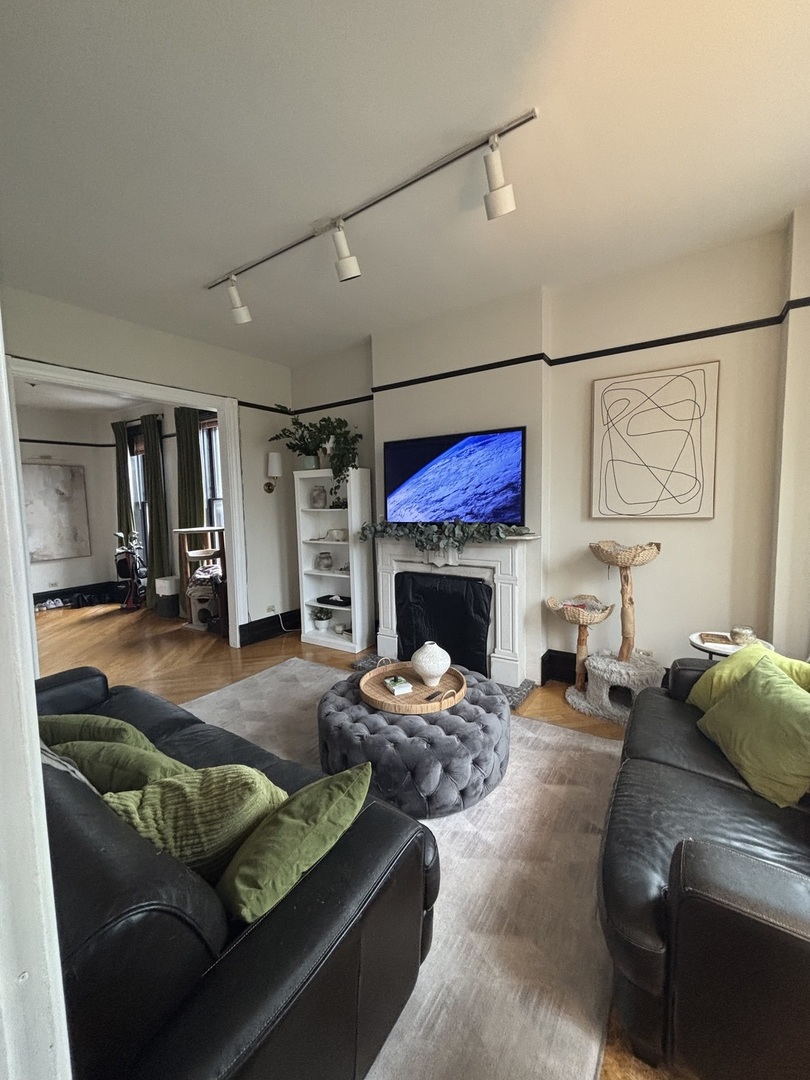 2682 N orchard Street Unit: 3F
