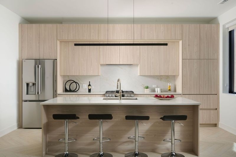 1500 N Wieland Street Unit: 1W