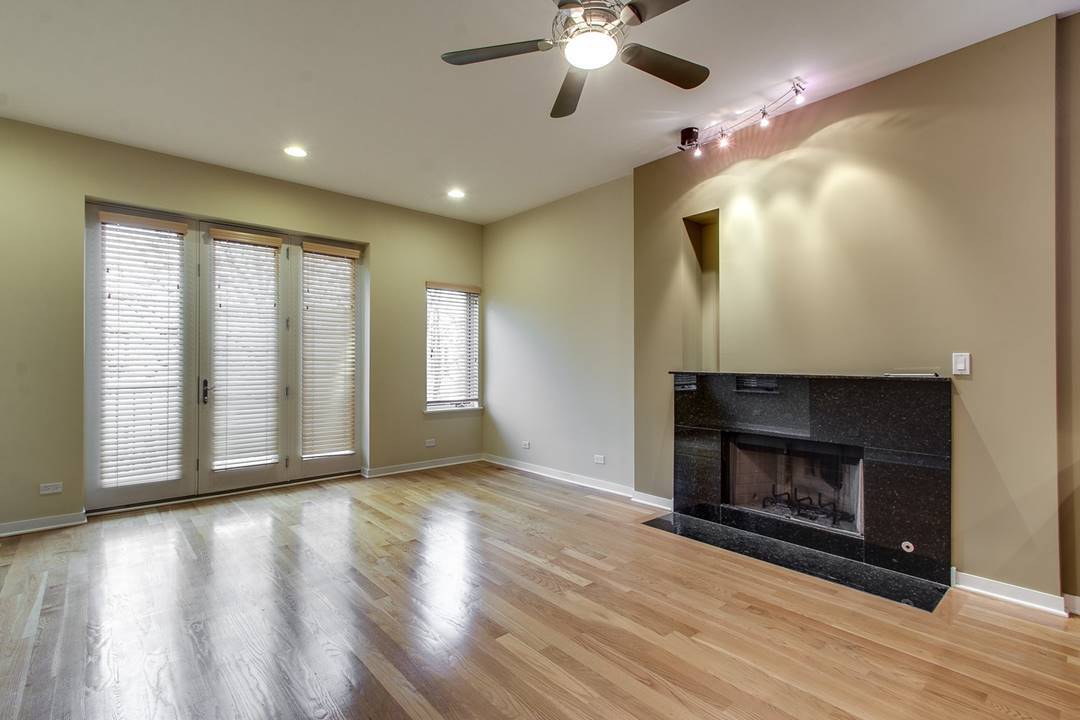 928 N Wood Street Unit: 2