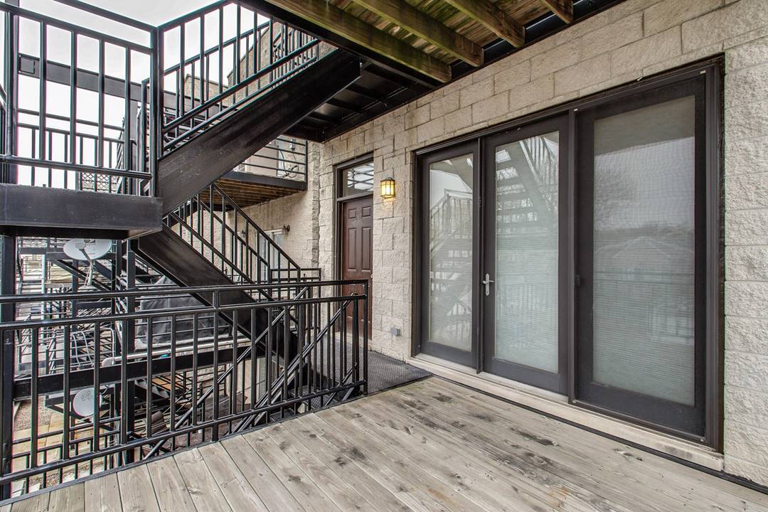 928 N Wood Street Unit: 2