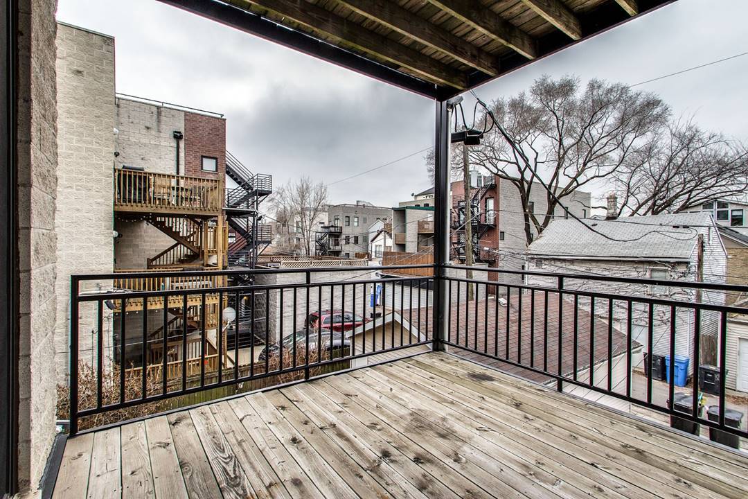 928 N Wood Street Unit: 2