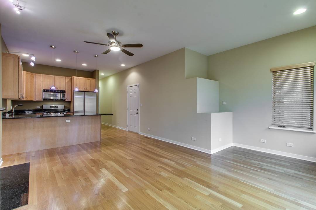 928 N Wood Street Unit: 2