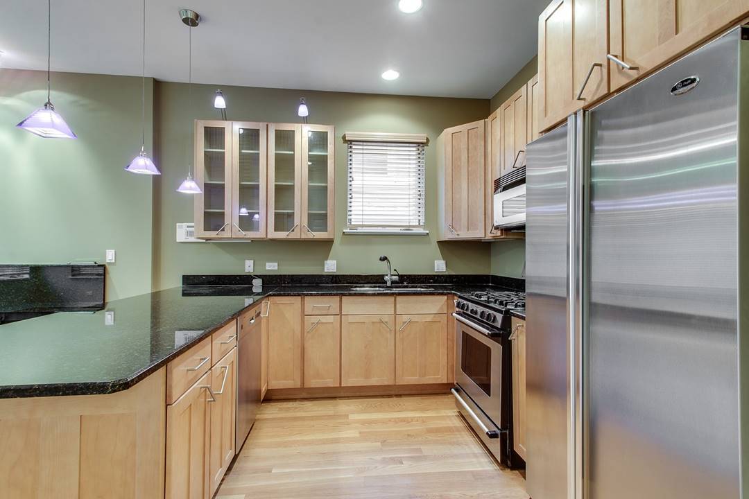 928 N Wood Street Unit: 2