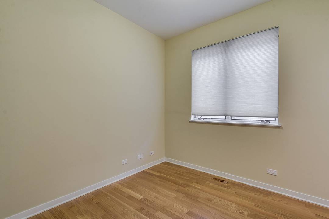 928 N Wood Street Unit: 2