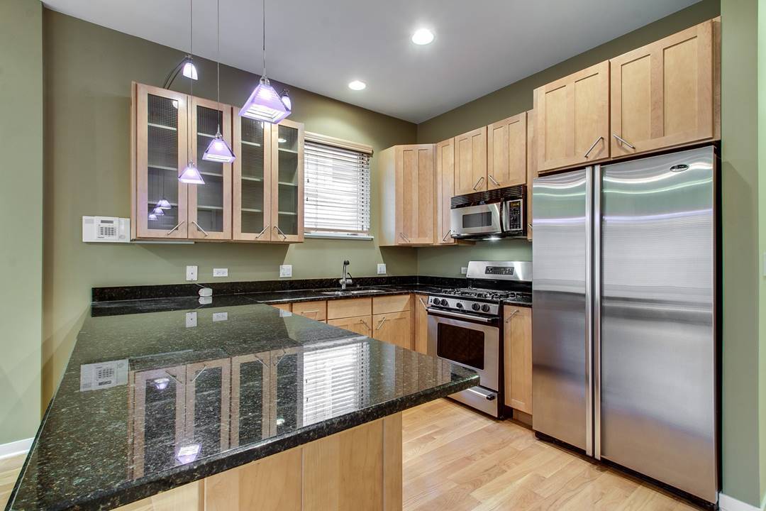 928 N Wood Street Unit: 2