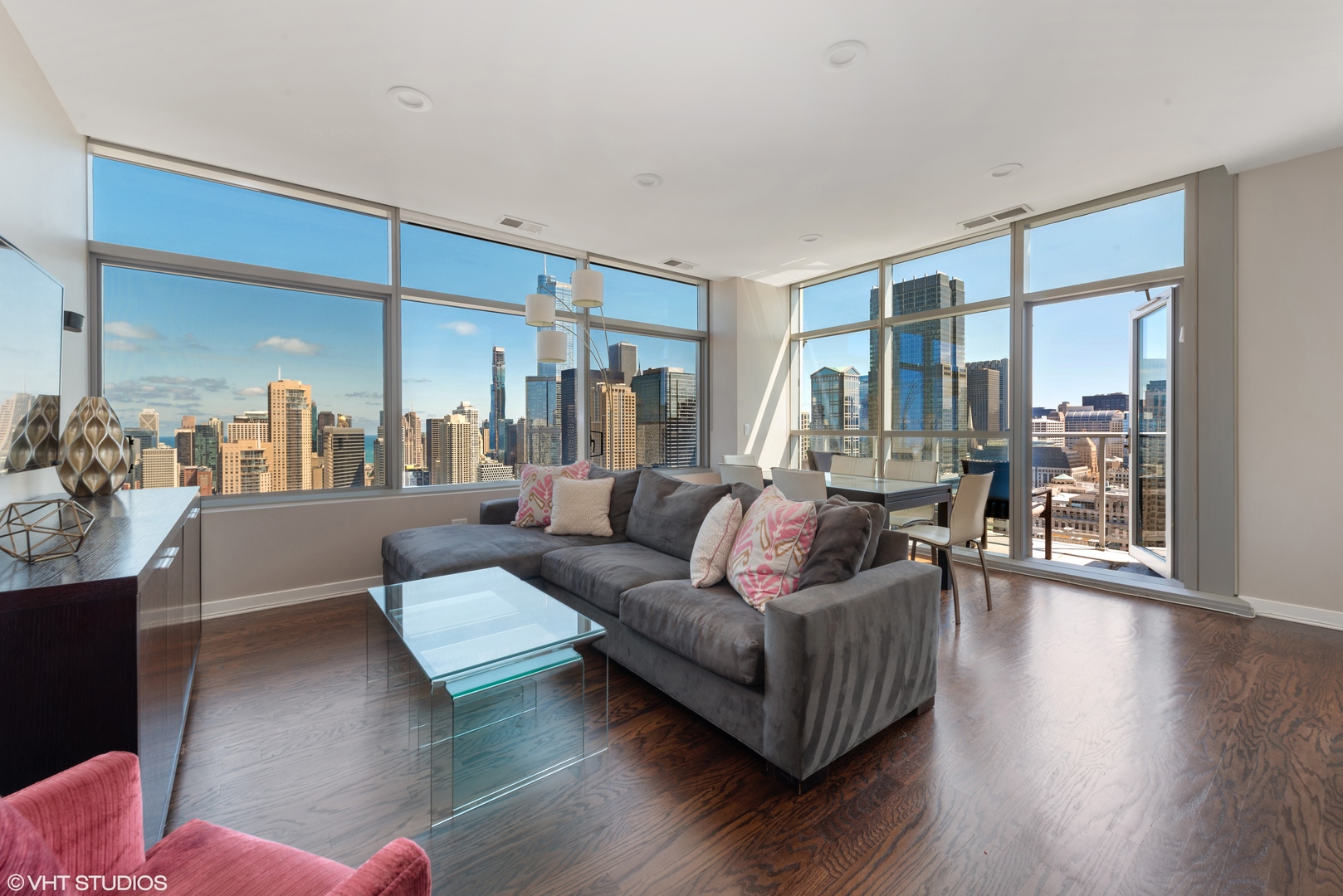 303 W Ohio Street Unit: 4003