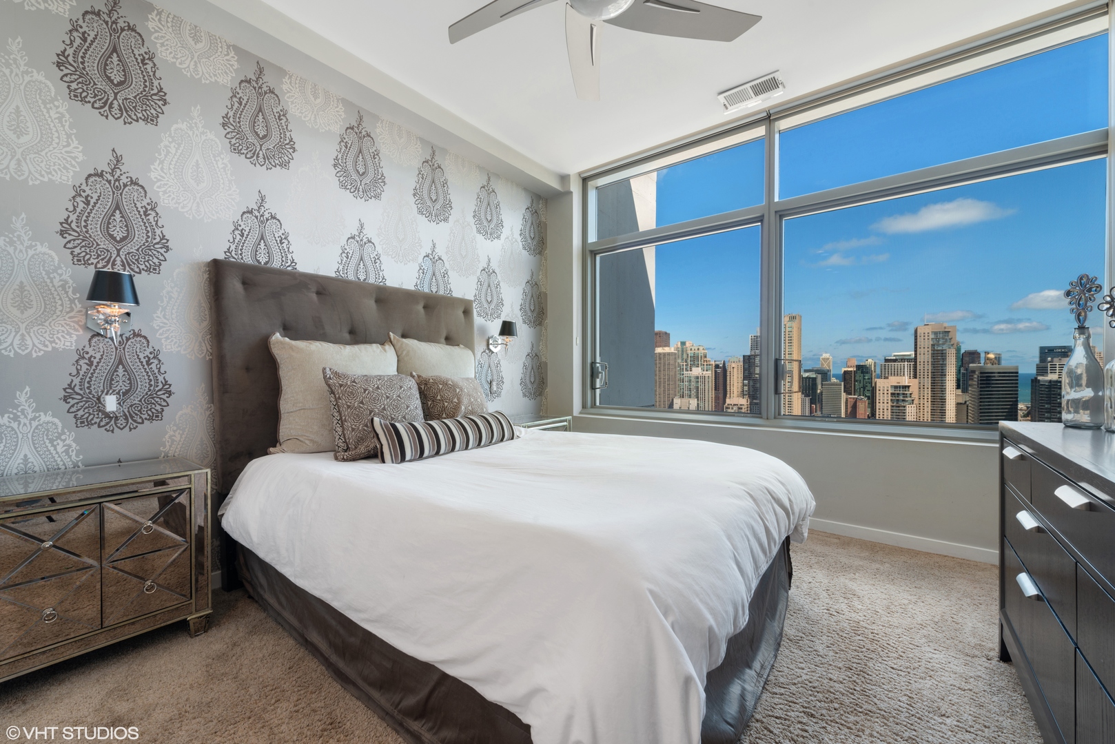 303 W Ohio Street Unit: 4003