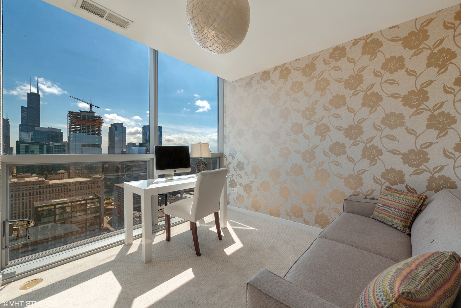 303 W Ohio Street Unit: 4003