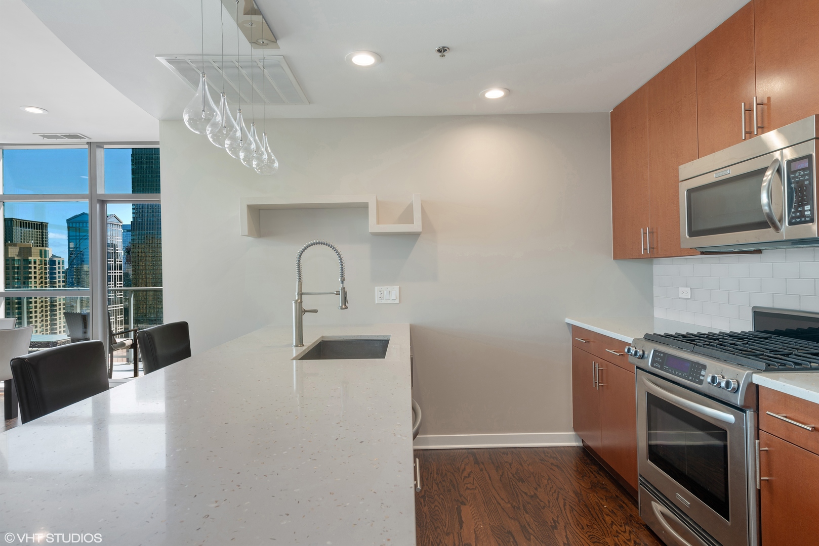303 W Ohio Street Unit: 4003