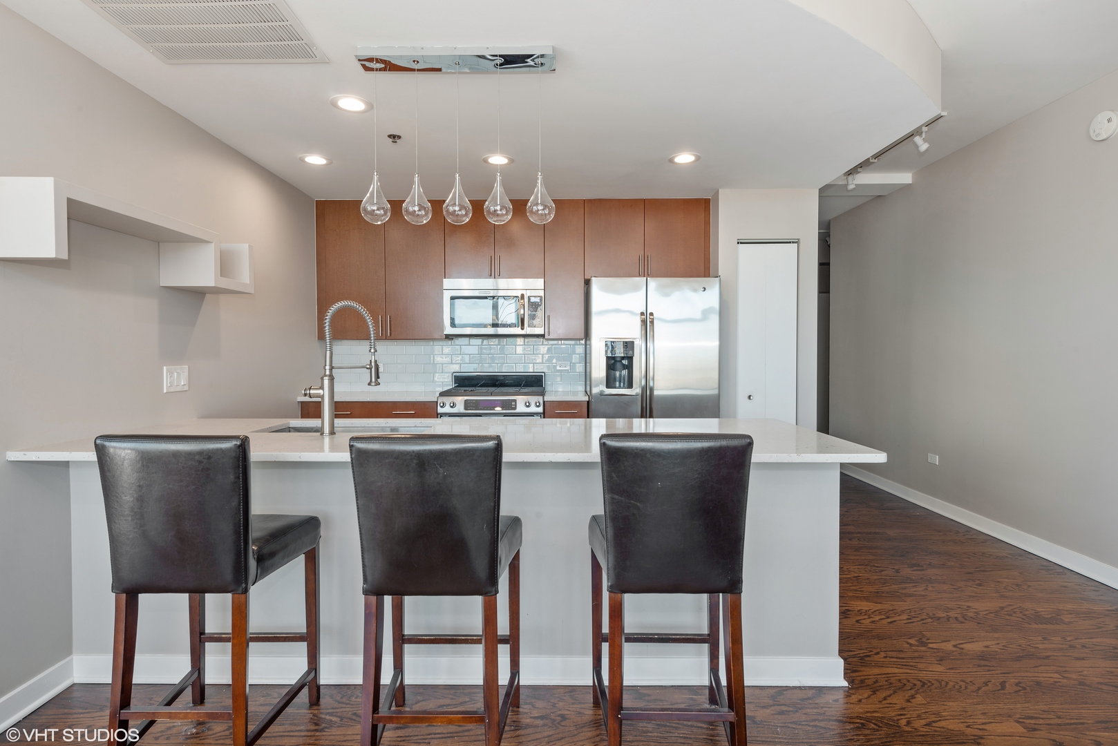 303 W Ohio Street Unit: 4003