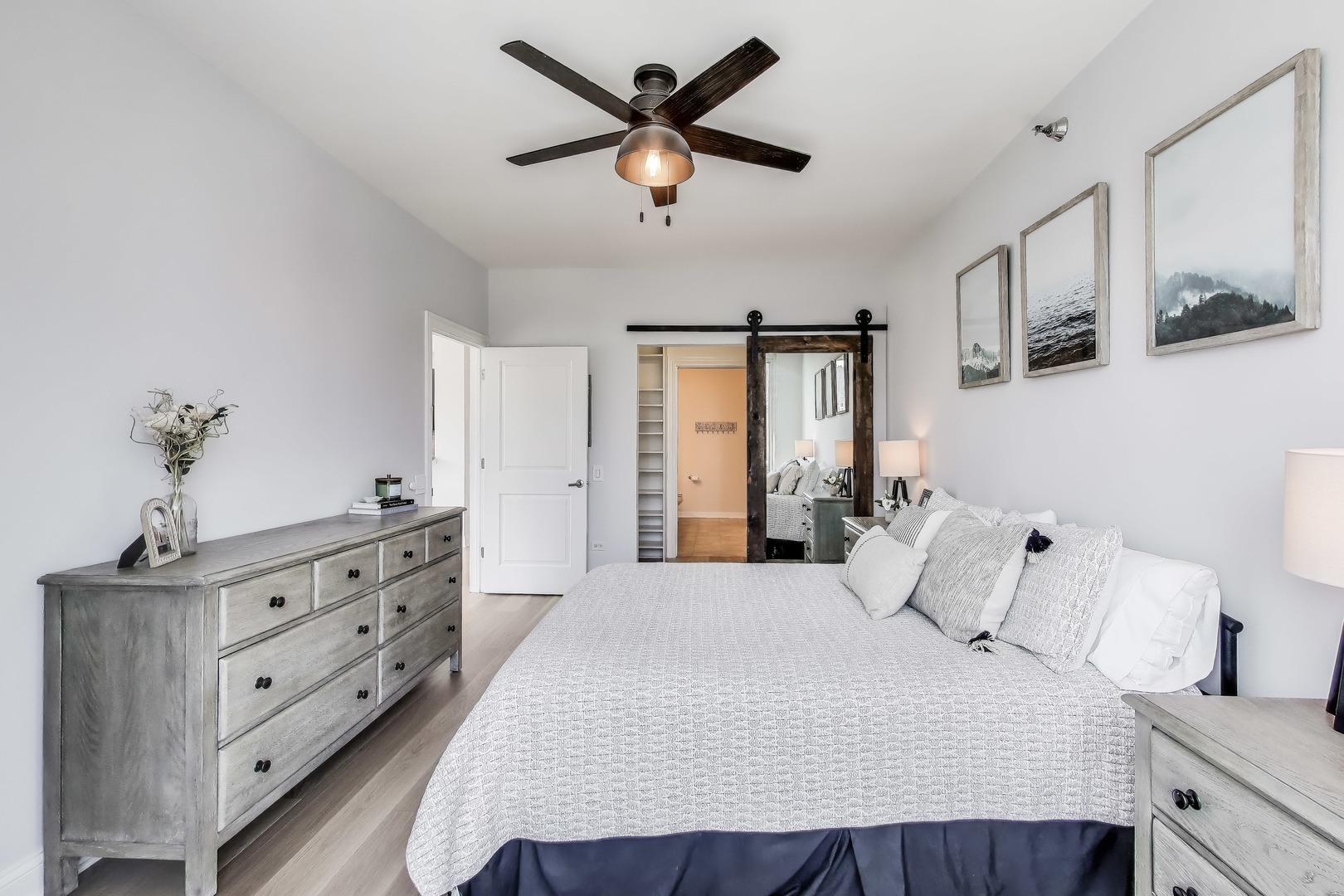 757 N Orleans Street Unit: 1006