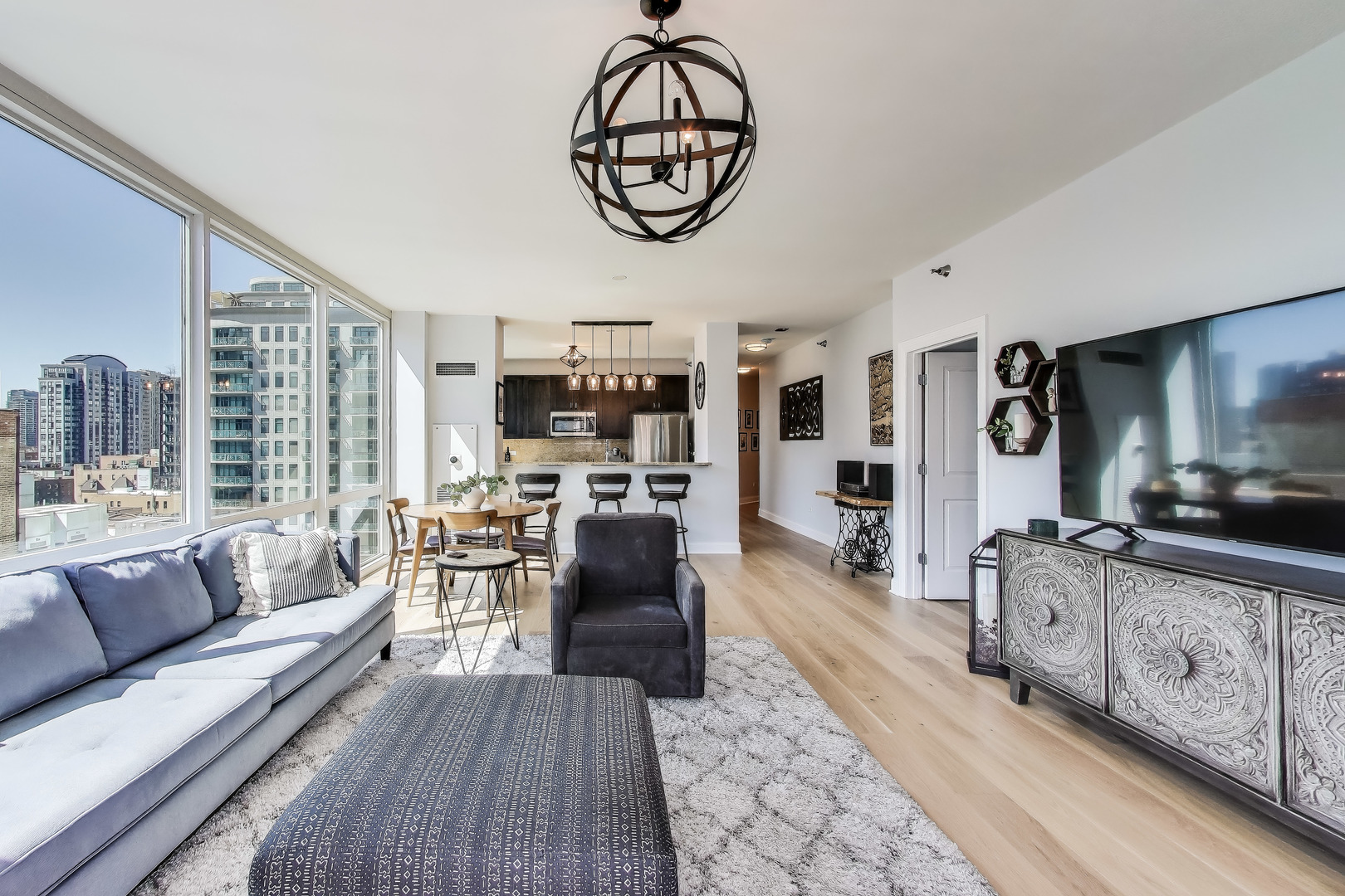 757 N Orleans Street Unit: 1006