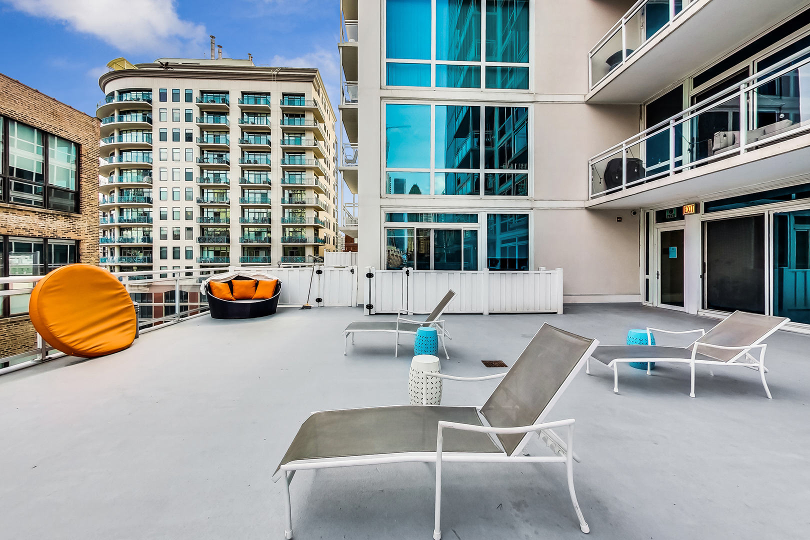 757 N Orleans Street Unit: 1006