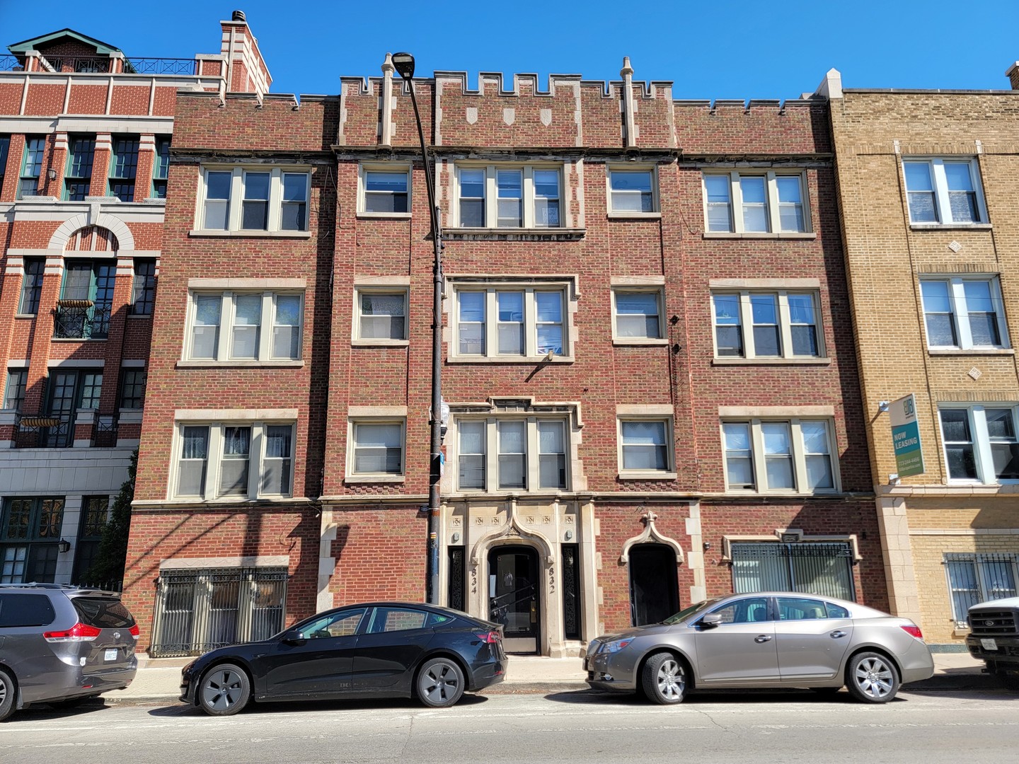 834 W Fullerton Avenue Unit: 6