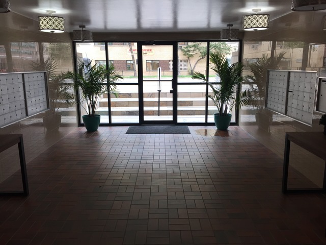 1025 W HOLLYWOOD Avenue Unit: 517