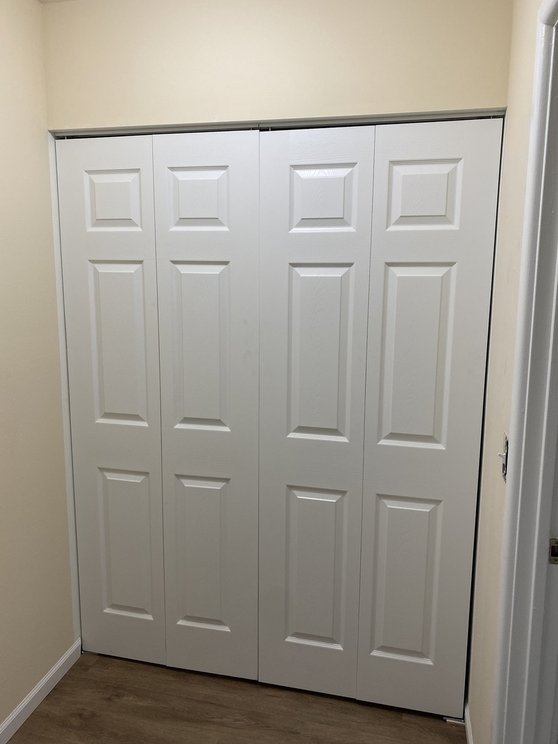 1025 W HOLLYWOOD Avenue Unit: 517