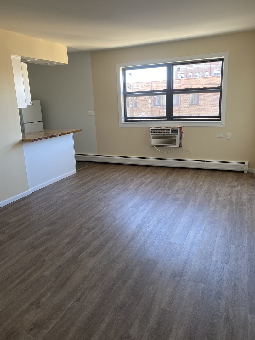 1025 W HOLLYWOOD Avenue Unit: 517