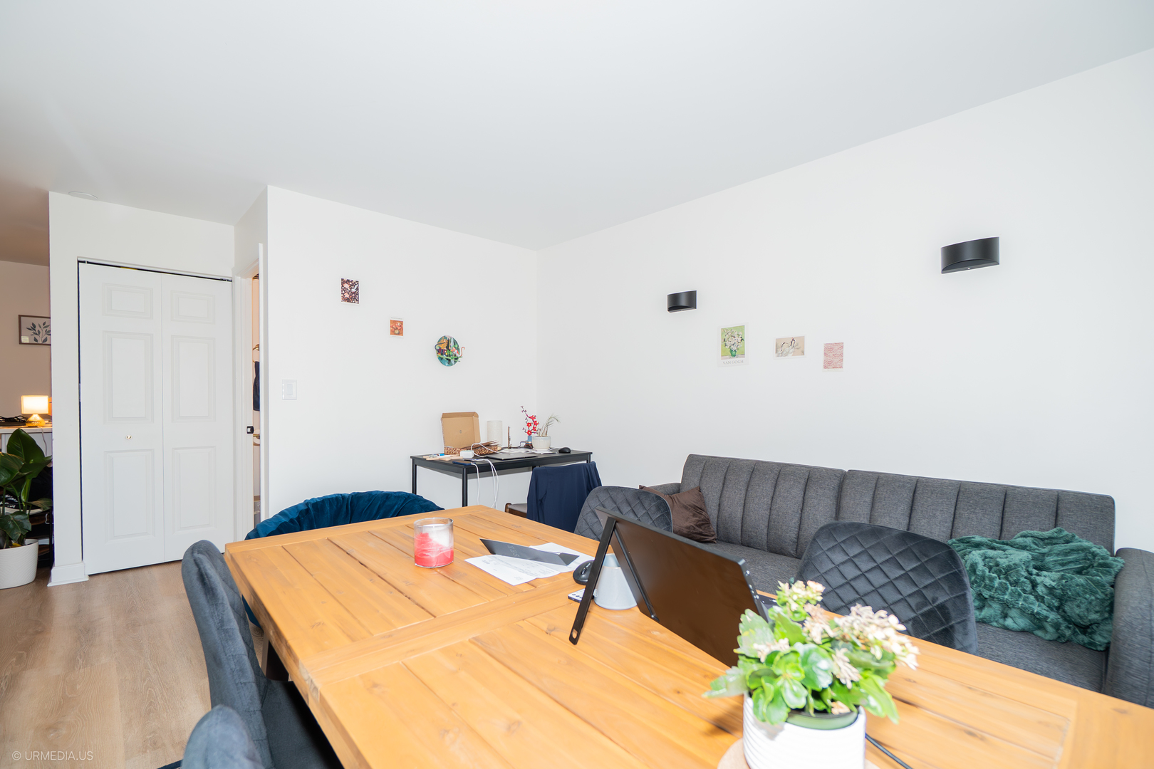 2007 N Sedgwick Street Unit: 304