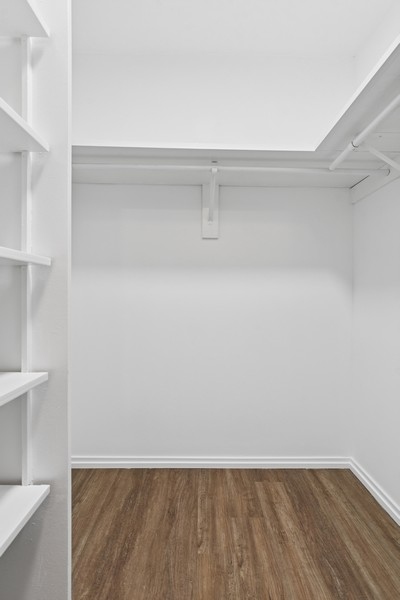 2650 N LAKEVIEW Avenue Unit: 1603