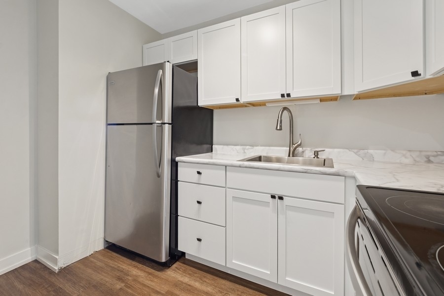 2650 N LAKEVIEW Avenue Unit: 1603